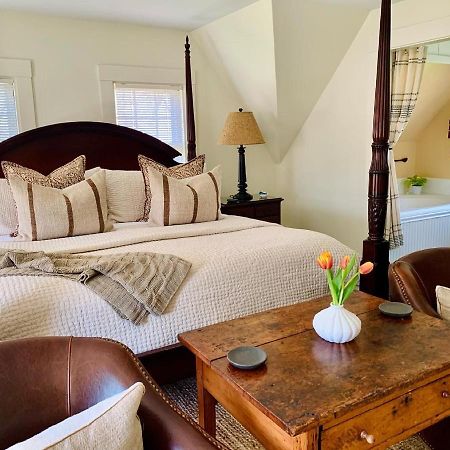 Ashley Manor Bed & Breakfast Barnstable Bagian luar foto