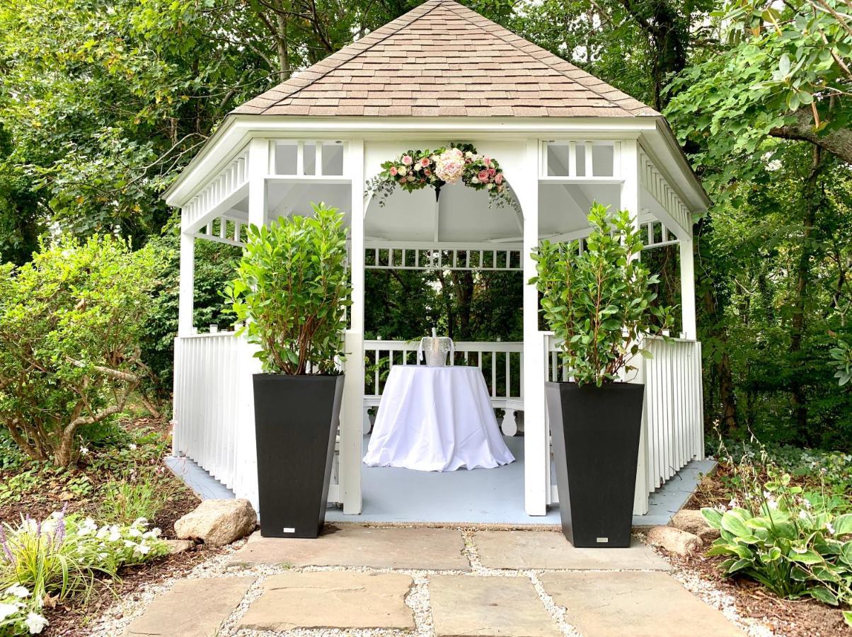 Ashley Manor Bed & Breakfast Barnstable Bagian luar foto