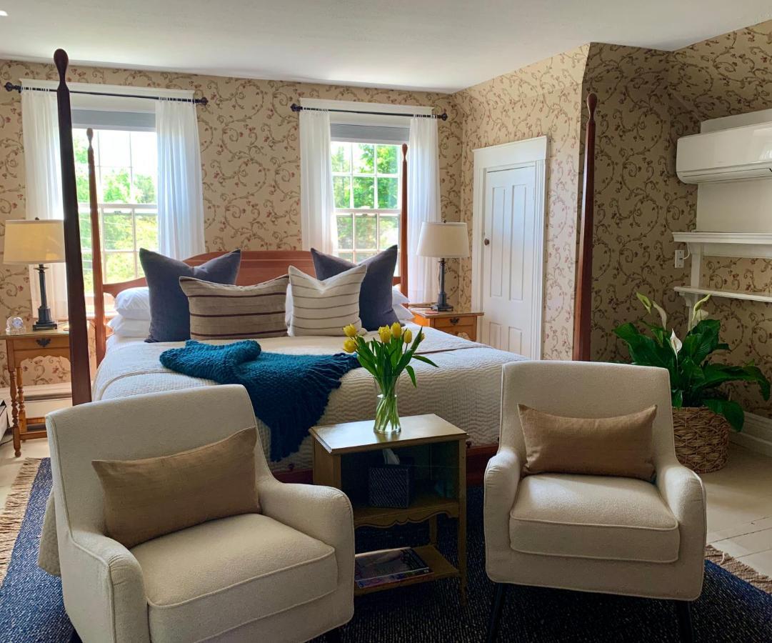 Ashley Manor Bed & Breakfast Barnstable Bagian luar foto