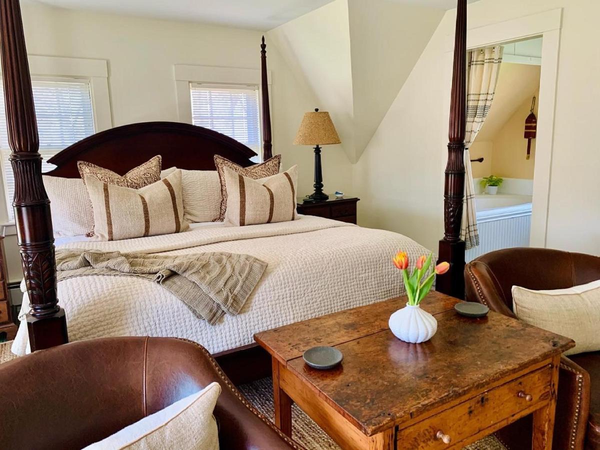 Ashley Manor Bed & Breakfast Barnstable Bagian luar foto