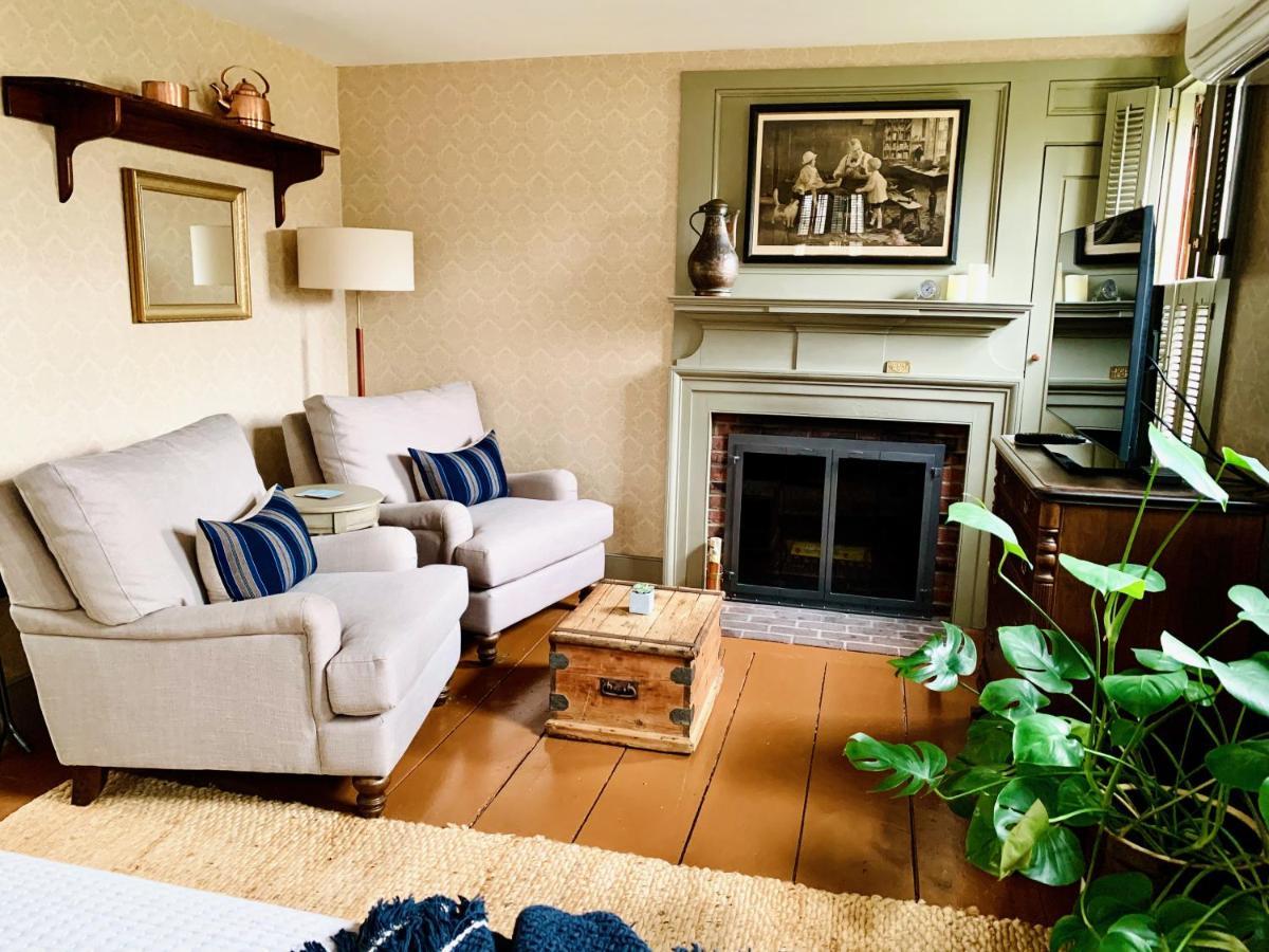 Ashley Manor Bed & Breakfast Barnstable Bagian luar foto