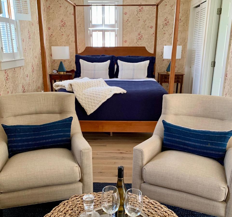 Ashley Manor Bed & Breakfast Barnstable Bagian luar foto